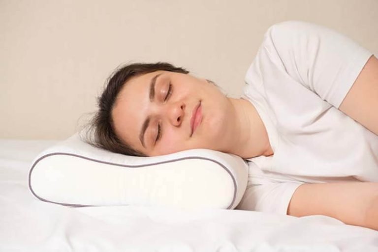 The-Pillow-That-Stumps-Doctors-Derila's-Impact-on-Sleep-Health